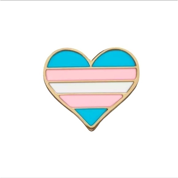 New!! Transgender Heart Flag Brooch - Picture 1 of 1